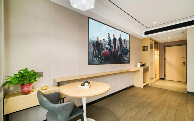 Meilu Light Luxury Hotel (Tongling College Branch)