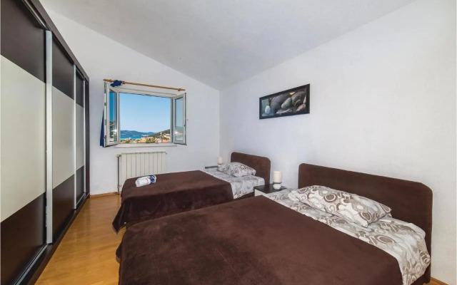 Holiday Apartment Seget Vranjica 02