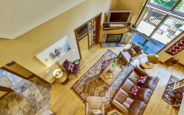 Highland Greens Comfort 3 Bedroom Townhouse by RedAwning