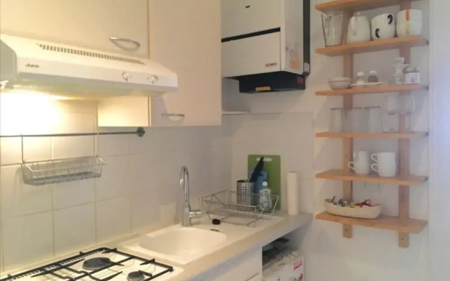 Green and Quiet Apartment near Center