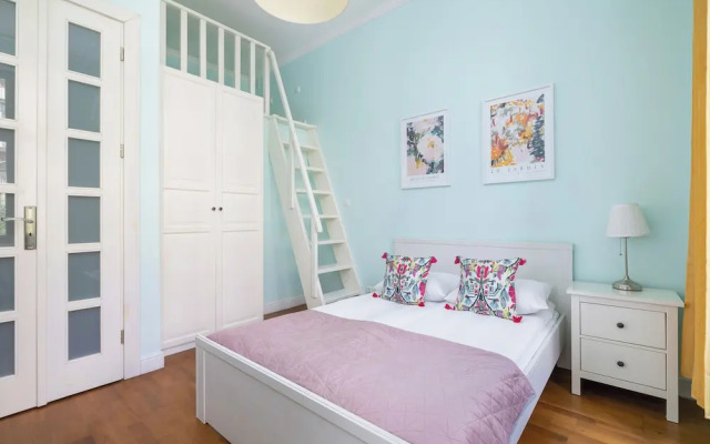 Cozy Apartment in the Center by Renters