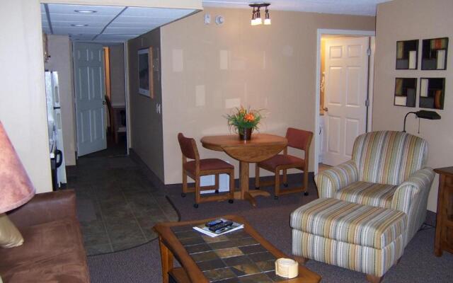 Pinestead Reef Resort