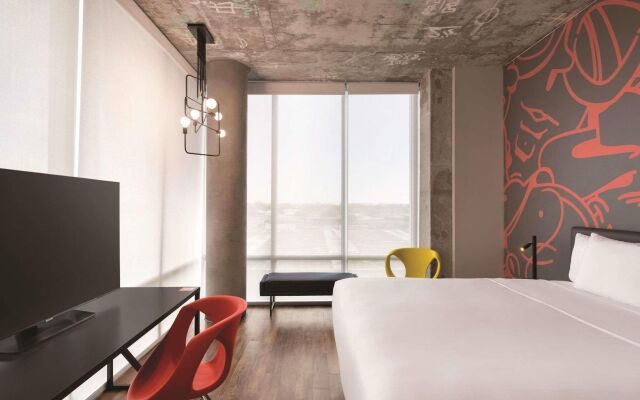 Kompose Boutique Hotel Miami Airport