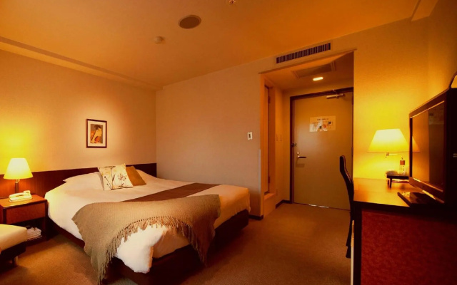 Hakuba Springs Hotel – Guest Rooms – Hakuba