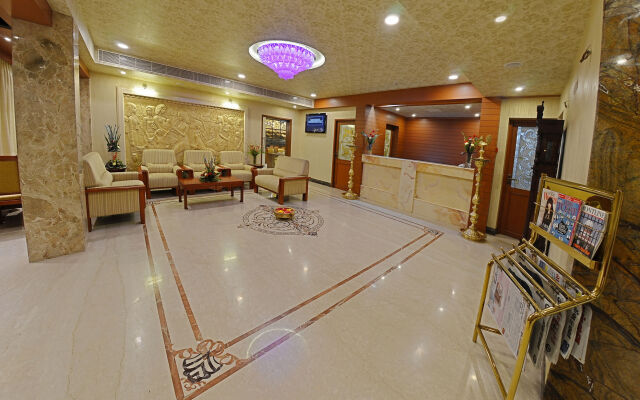 Metro Grand Hotel