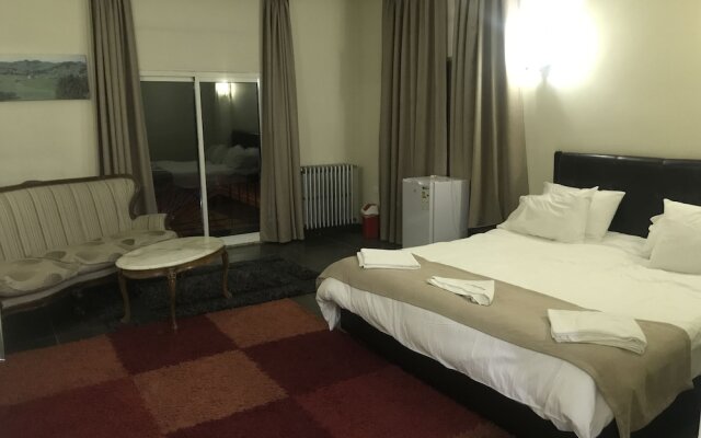 Alpine Hotel