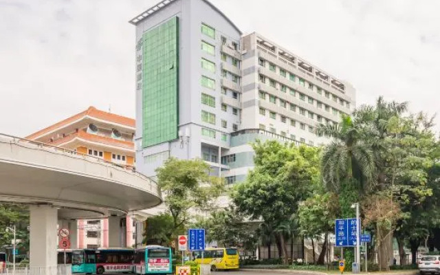 Shenzhen Jade Holiday Hotel (Luohu Port Shop)