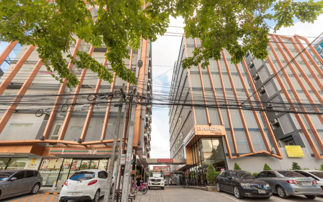 Baron Residence Bangkok