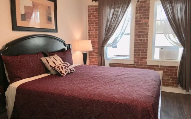 Hunter Arms Hotel