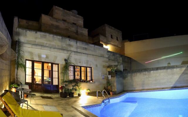 Grotto's Paradise B&B