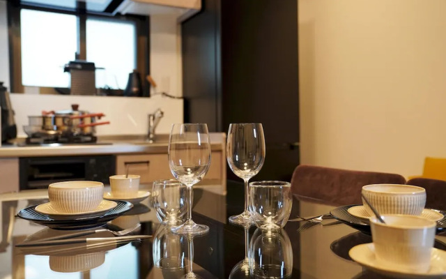 Penthouse 1-bedroom Flat in Hiroo Shibuya