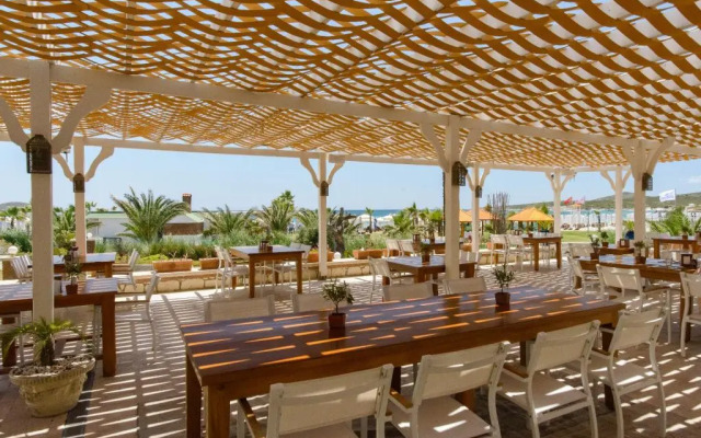 Alaçatı Beach Resort & SPA