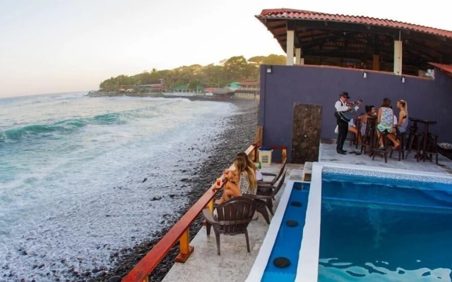 Ast Surf Hotel