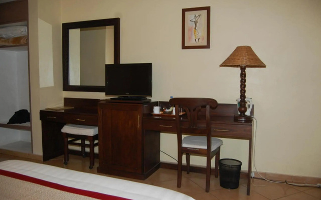 New Safari Hotel