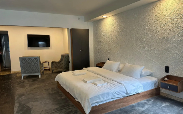 Mavilla Hotel