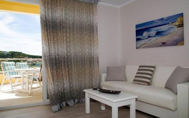 Paralia Luxury Suites