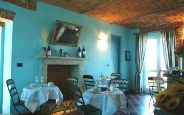Red Wine - Guest House