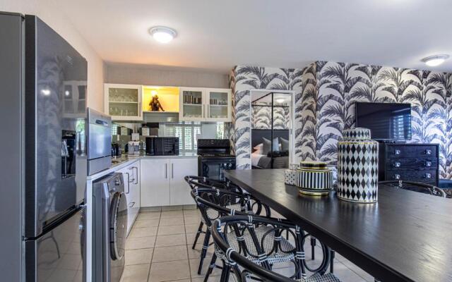 Clifton YOLO Spaces – Clifton Mansion Villa