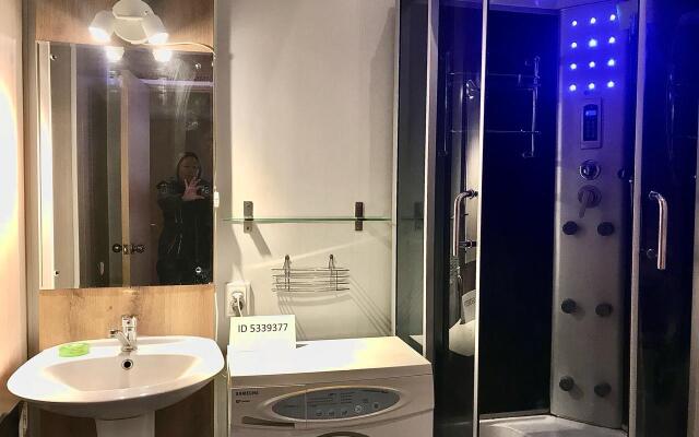 Апартаменты на улице Деловая 24/2