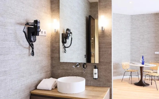 THE APARTMENT by assethoteles