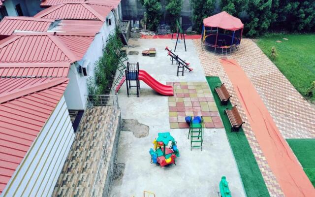 Hotel Rajwada Resort
