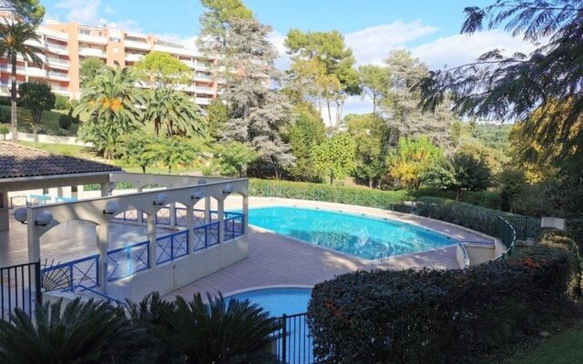 Appartement Cannes La Bocca, 3 Pieces, 4 Personnes Fr 1 609 12