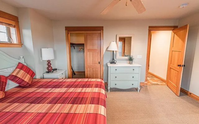 Lodges at Cannon Beach A2