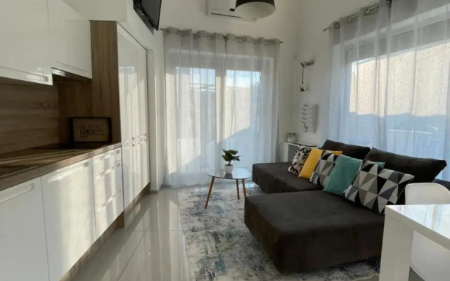 Apartment Lounge