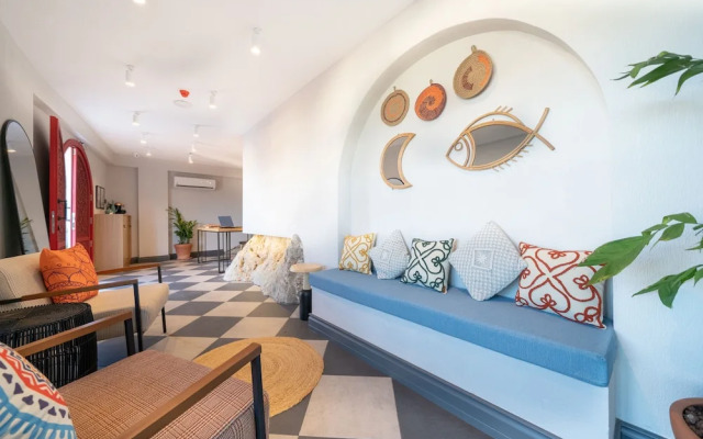 Reddoors Suites Sea View