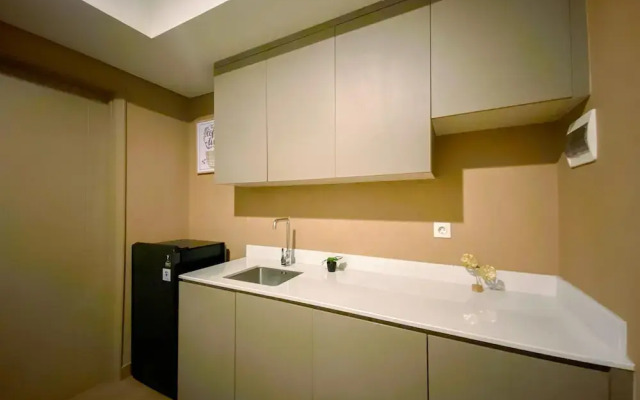 Great Location and Tranquil 1BR at Gold Coast PIK Apartment