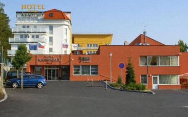 Hotel Akademie Naháč