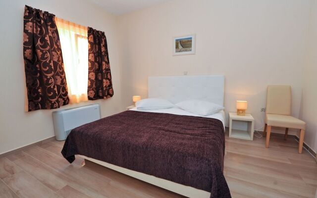 Lastura Aparthotel & Mobile Homes
