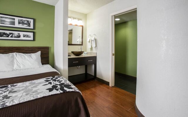 Sleep Inn Rockford I-90