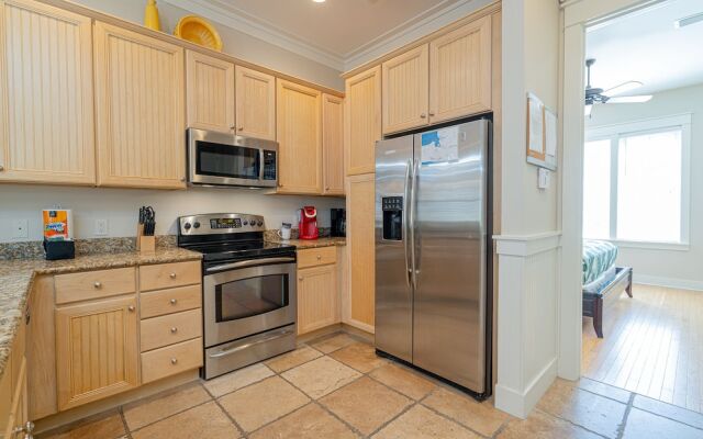 Sandestin Bungalo 46: Golf Cart, Pool, Beach