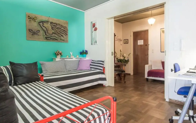 6 persons seaview Athens Riviera