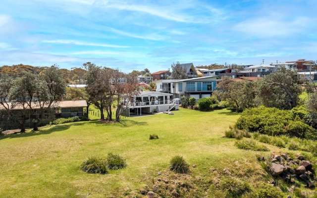 Kioloa Merry Beach Front Gem