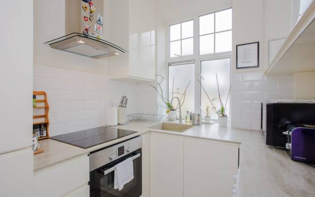 Stylish 1 Bedroom Flat in Belsize Park