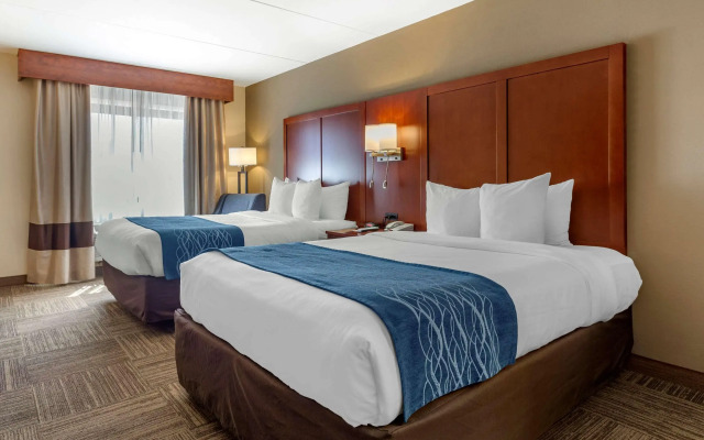 Comfort Inn Edgewater on Hudson River