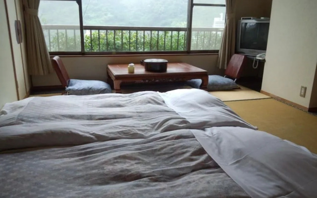 Yugawara Onsen Apolosou
