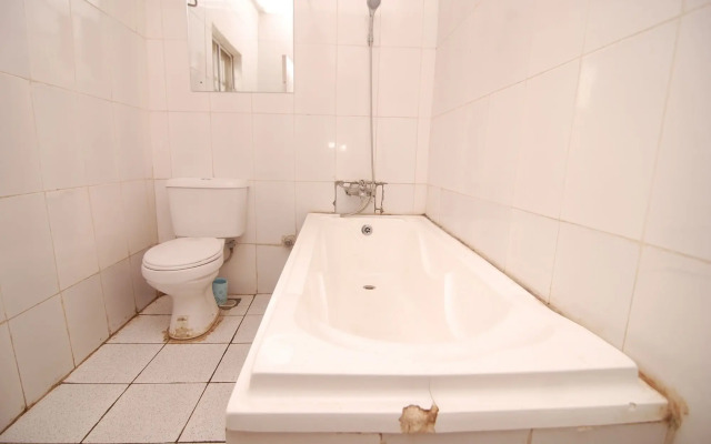 Silverland Hotel and Suites