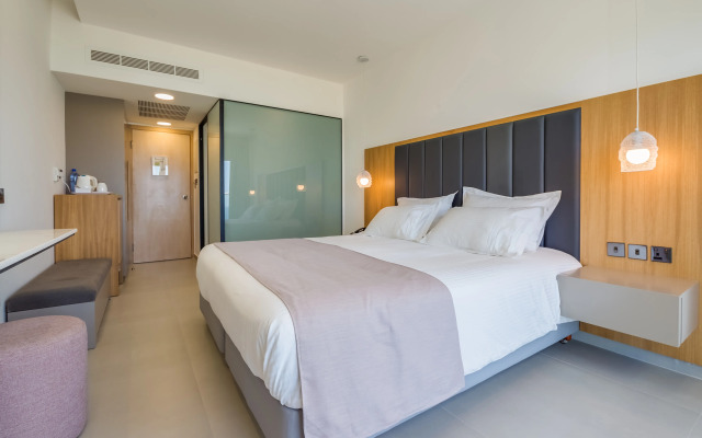 Napa Mermaid Hotel & Suites