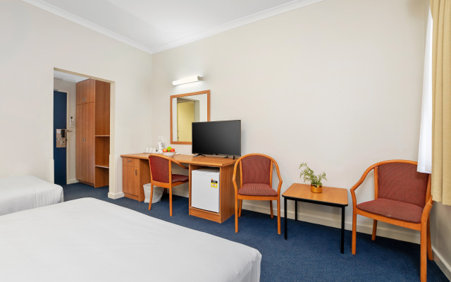 Metro Hotel Perth City