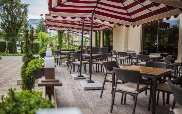 Anissia's Dreamland Oasis apartments