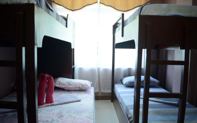 OYO 712 Island Hop Nido Hostel