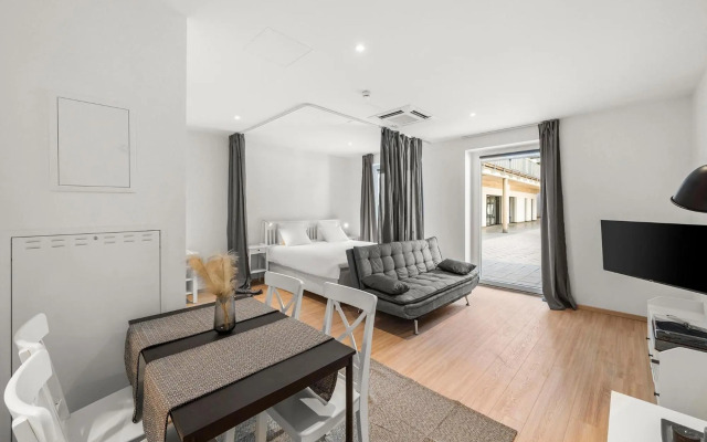 Boutique Space VIE #4o4 (The Presidential Suite)