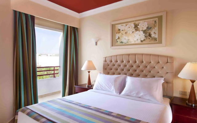 Xperience Kiroseiz Parkland Resort