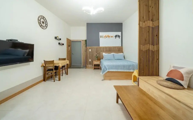 Two Puppy Place Pension