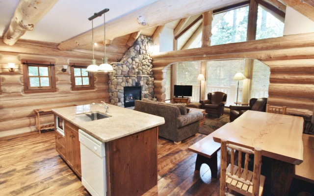 Snow Creek Cabins by Fernie Lodging Co.