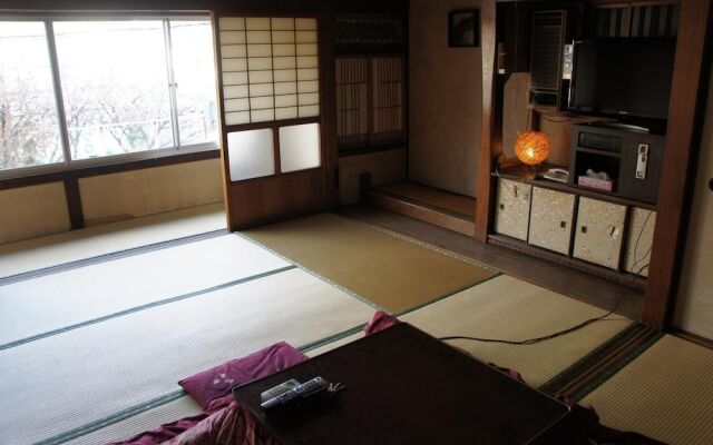 Miyoshiya Ryokan