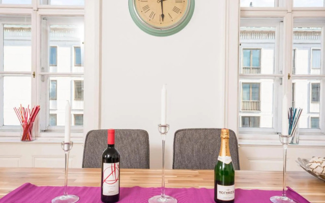 De Luxe Suite Staatsoper by ichbucheAT